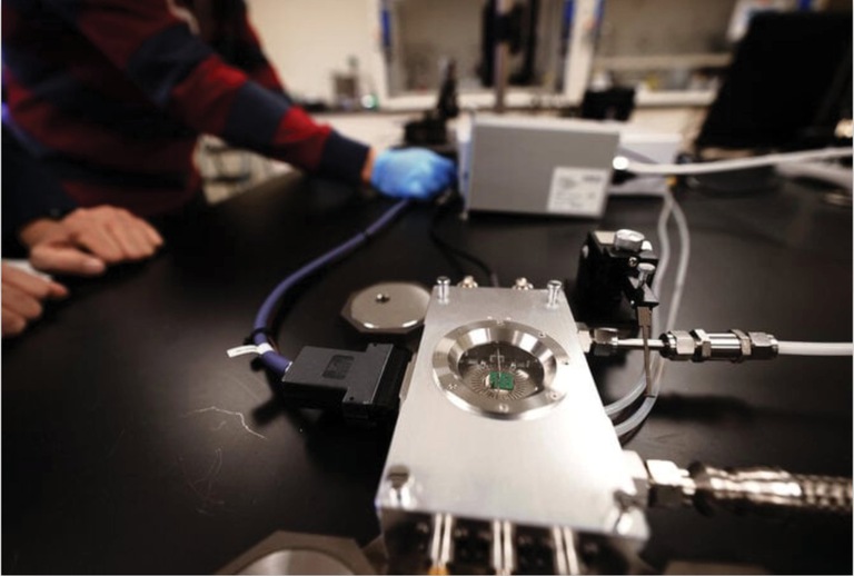 Battery-like computer memory keeps working above 1000°F
