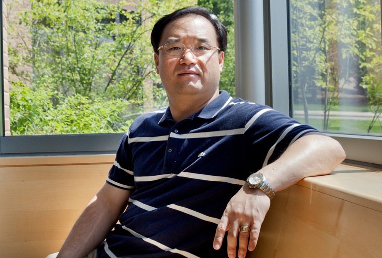 Jinsang Kim named Raoul Kopelman Collegiate Professor of Science & Engineering