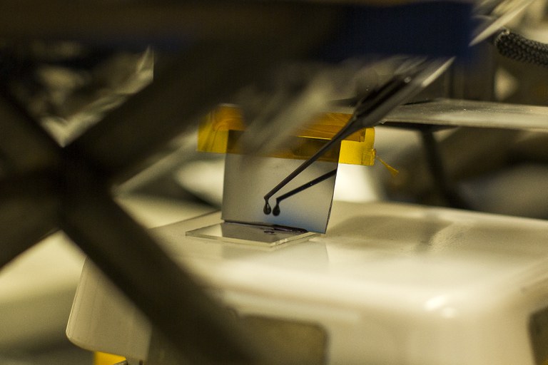 Kim group published Nature Materials about high performance paint-on plastic electronics